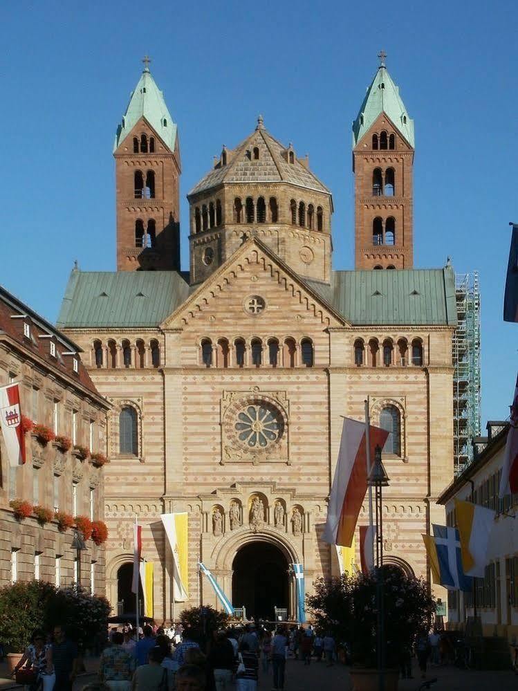 Hotel Alt Speyer Exteriör bild